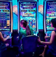 Dealer profesional di studio meja Blackjack cogil69